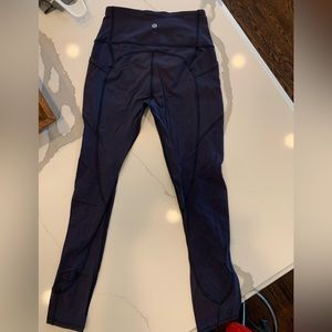 Lulu seamless navy leggings with pockets